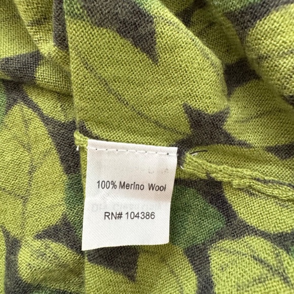 Garnet Hill . Size Large, but fits medium. - Picture 5 of 6